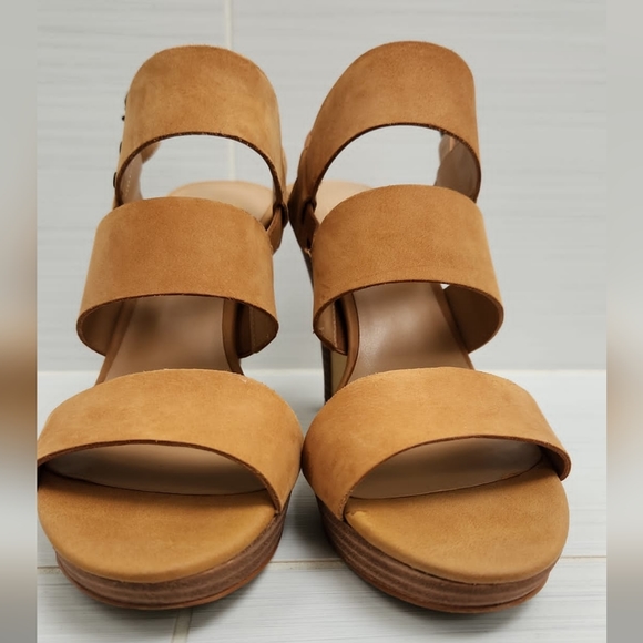 Franco Sarto heeled sandals, size 7 - Picture 2 of 5